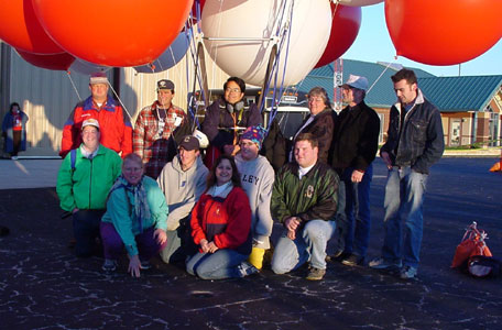 Crew 01.jpg (46309 bytes)