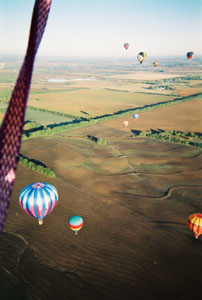 Flight 03a.jpg (15944 bytes)