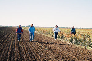 Landing 02.jpg (20140 bytes)