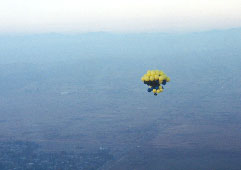 C9 Ascent 08.jpg (5725 bytes)